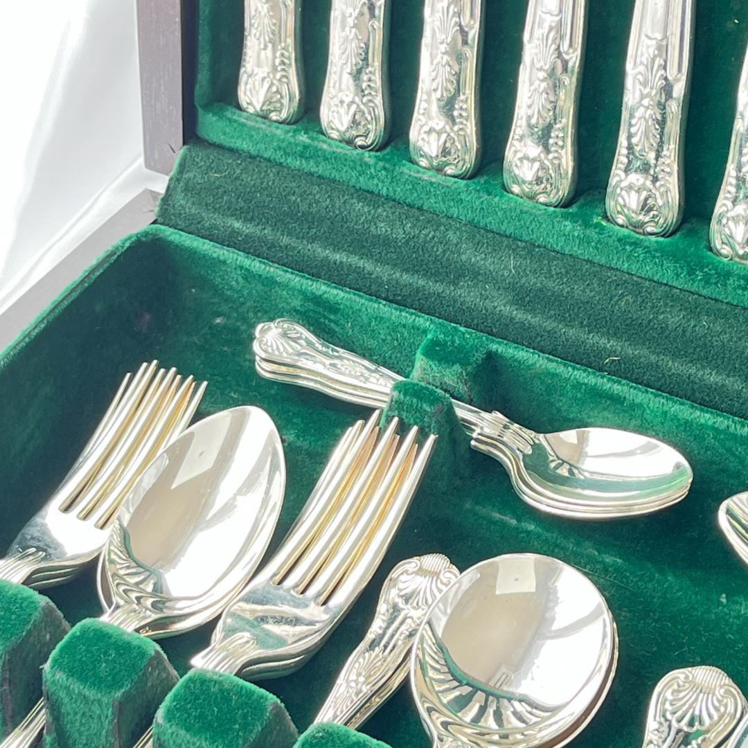 【e Butler】キングスパターンのディナーセット 6名用42本組