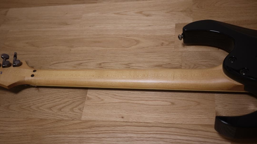 Ibanez RG350EX BK ピックガード2枚付属(おまけ)