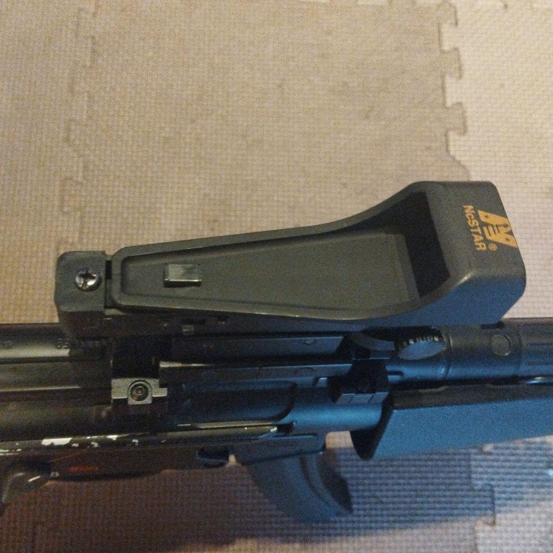 東京マルイ　MP5　ドットサイト、バッテリー、ガスマスク、バッグ付き