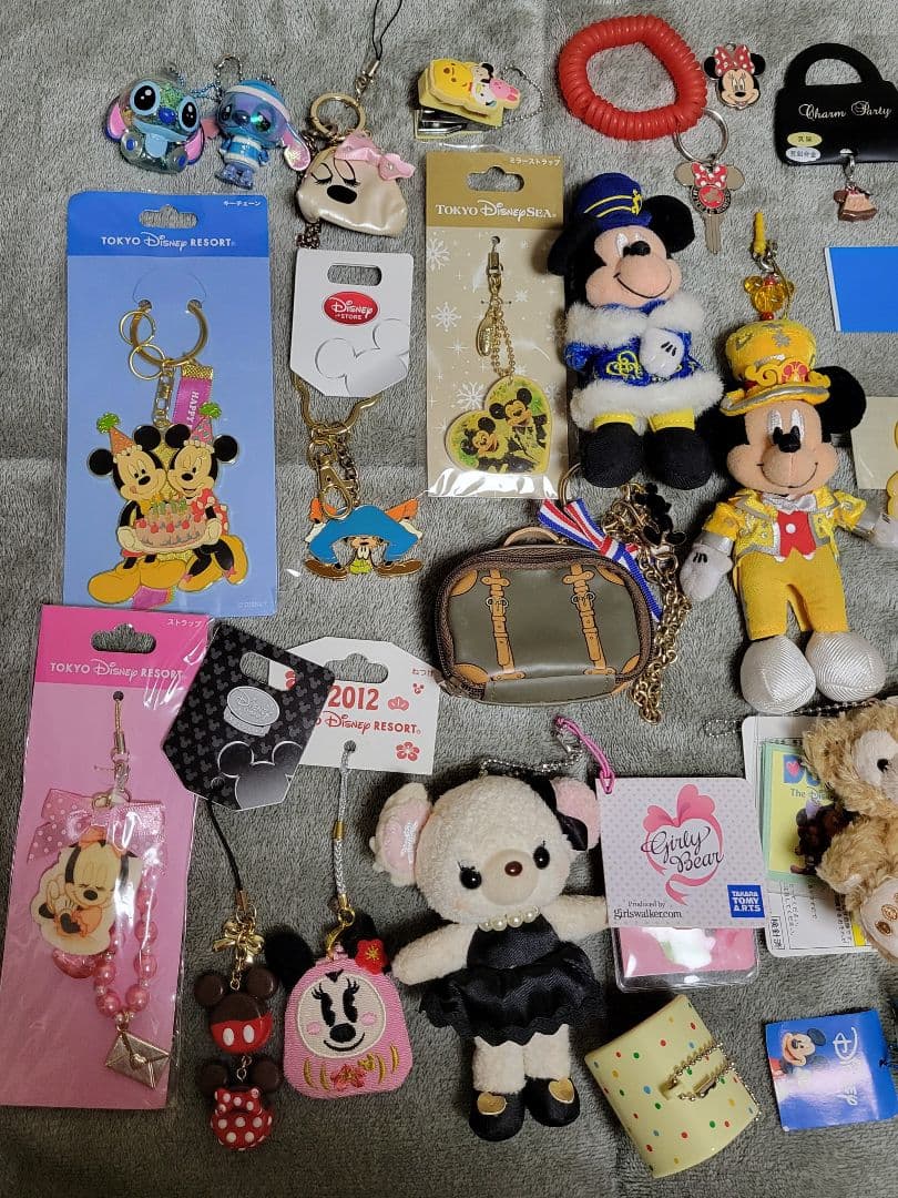 Disney キーホルダー バッチ まとめ売り