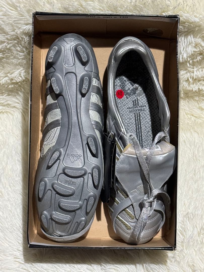 adidas プレデターパルス HG サッカーシューズ 28.5cm