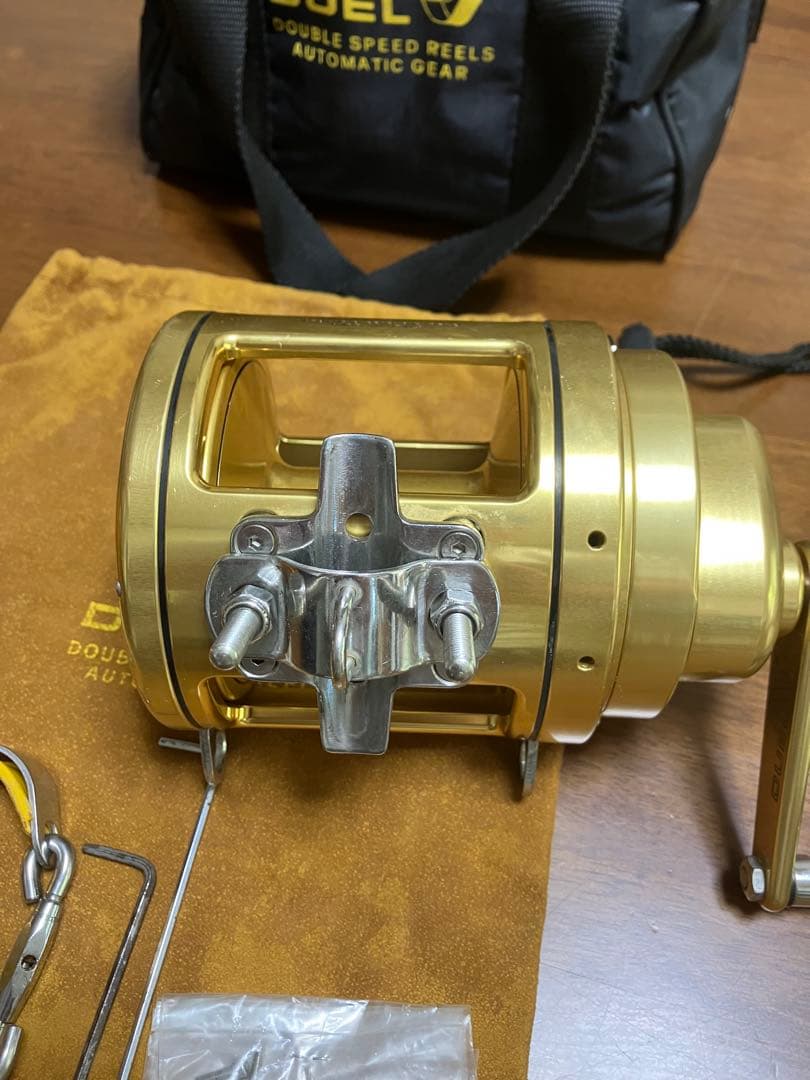 DUEL ダブルスピード両軸リール