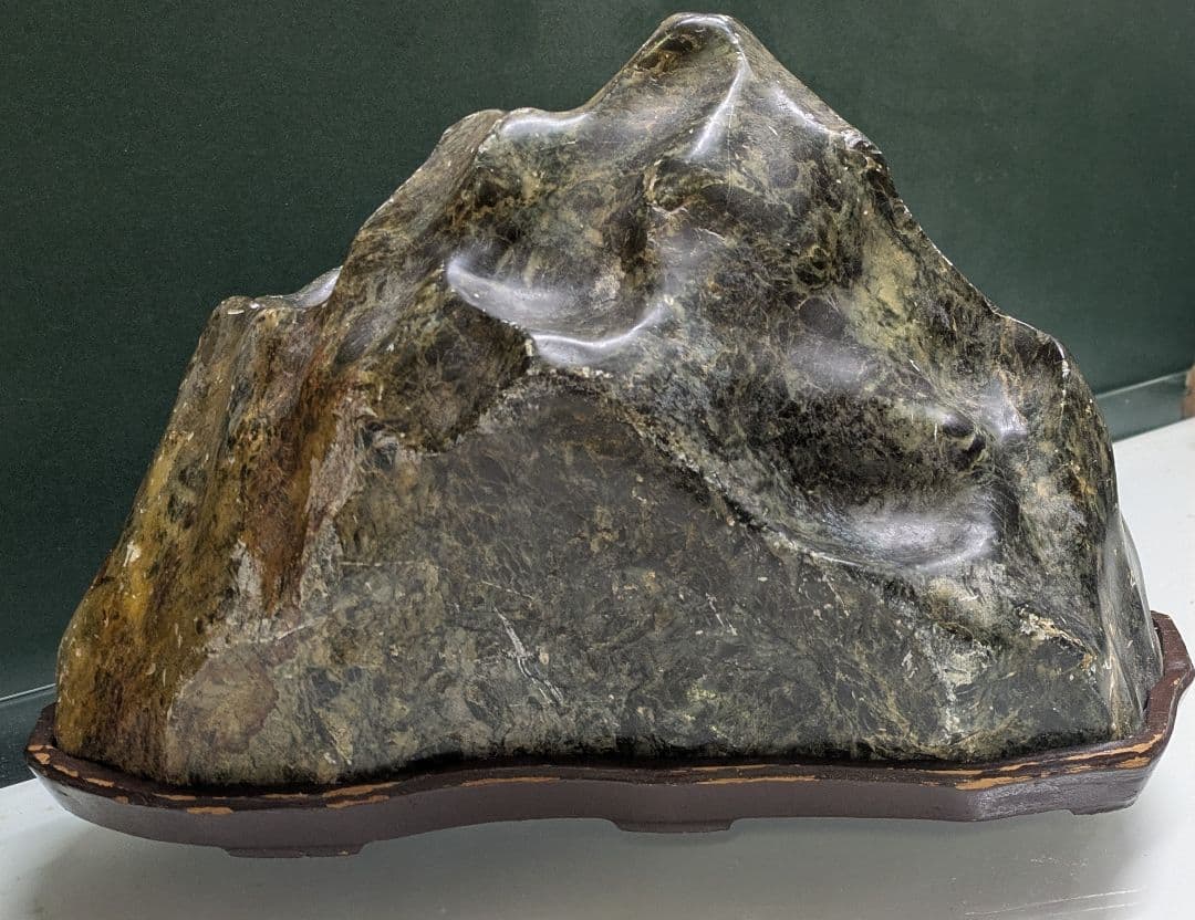 【鑑賞石】山水石　観賞石　蛇紋岩　盆石　天然石　置物