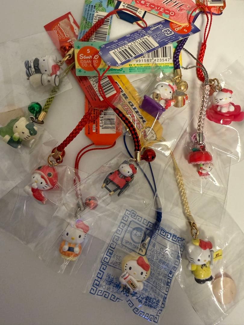 ハローキティ　キーホルダー　根付け　まとめ売り