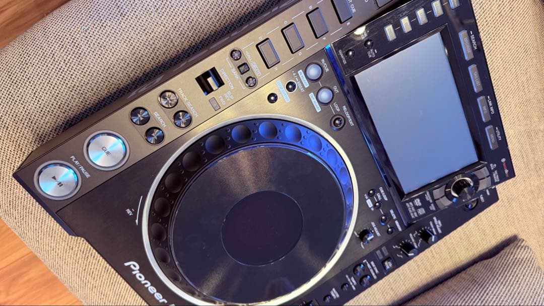 Pioneer CDJ-2000NXS2 1台　デッキセーバー付き 箱付き