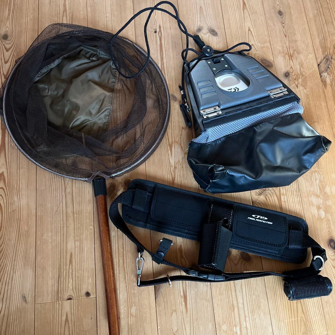 ま*ん様 DAIWA友バッグII360・エクセル鮎ベルト・鮎ダモのセット　極美品