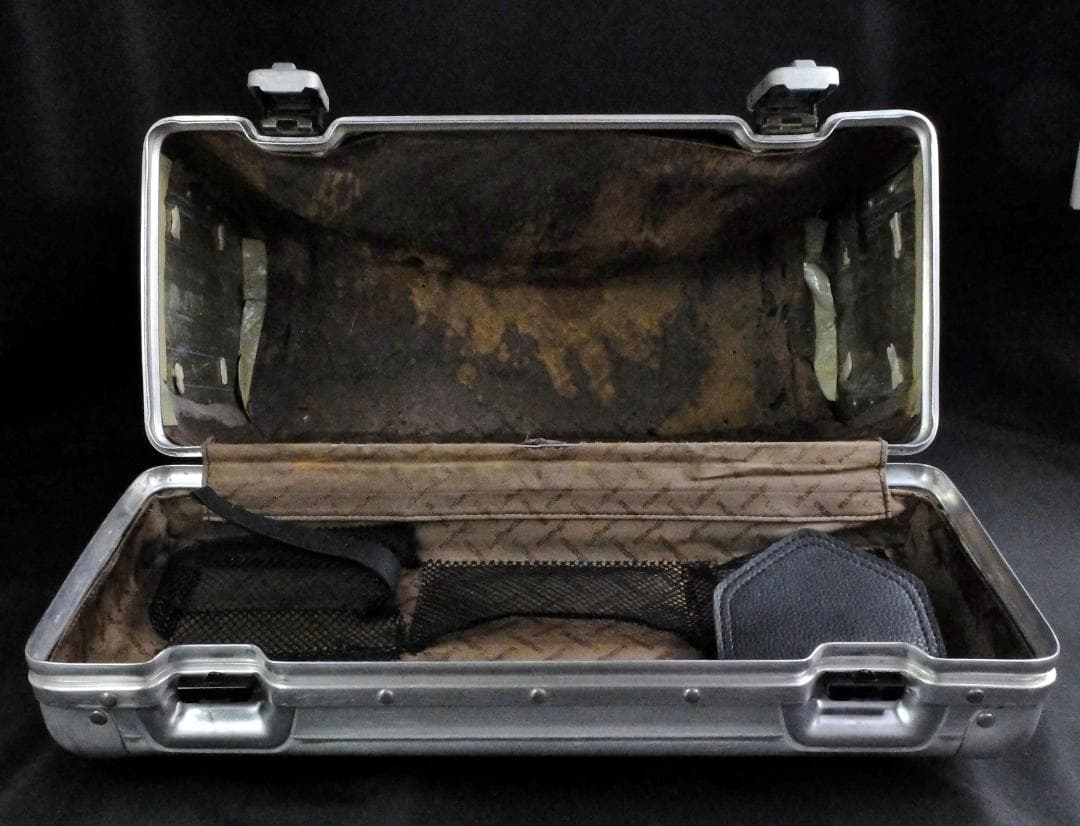 リモワ 940.31『Lufthansa』アルミ・パイロットケース 29L