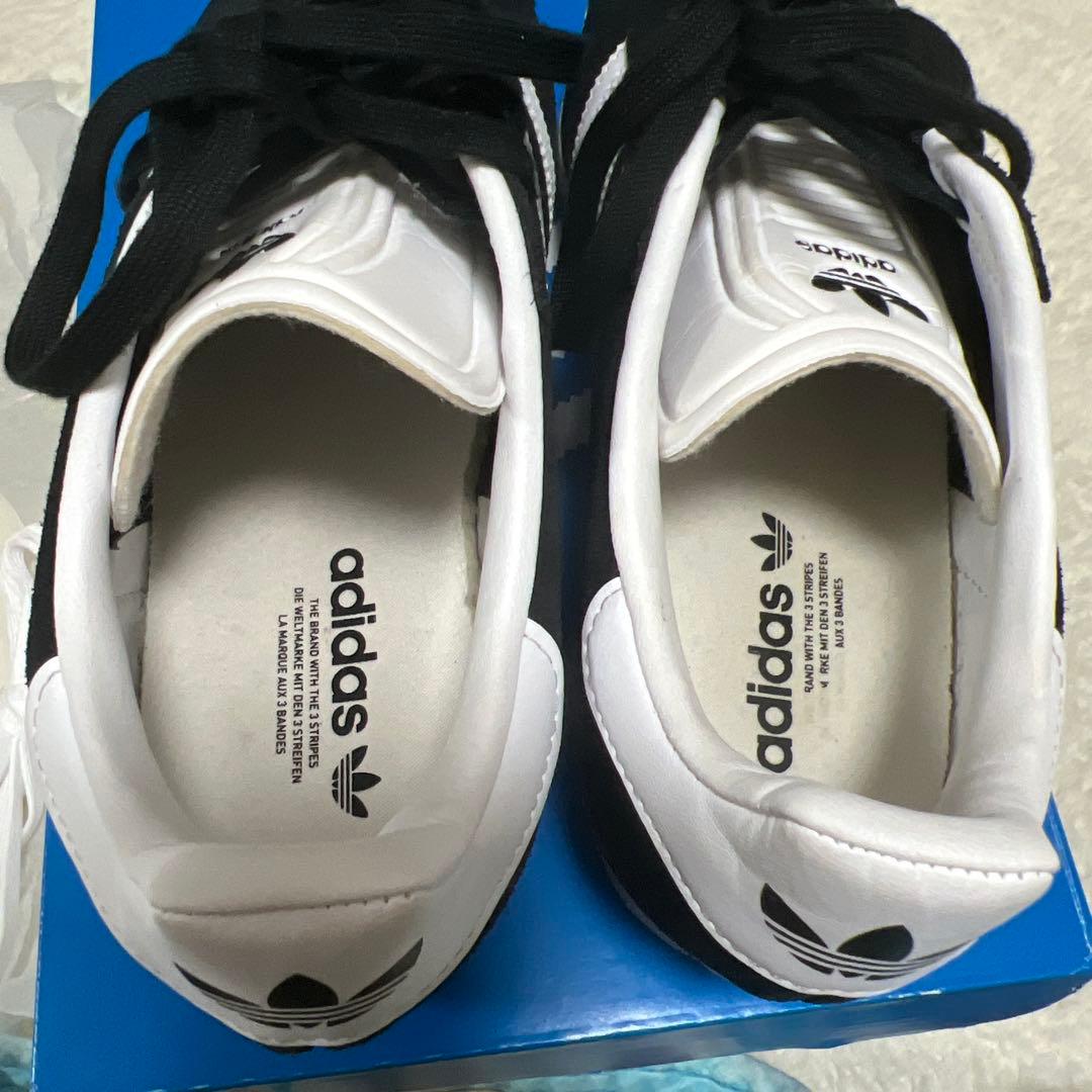 adidas Gazelle スニーカー ブラック/ホワイト